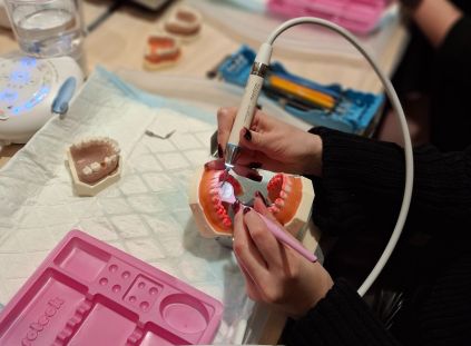 Higienizacja periodontologiczna i implantologiczna